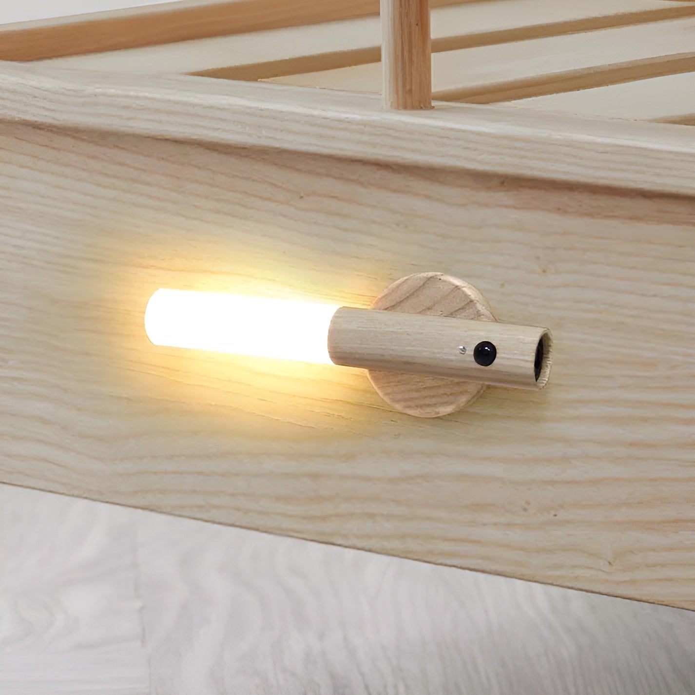 EcoTorch - Design Nordique en Bois - Détecteur de Mouvement Magnétique -